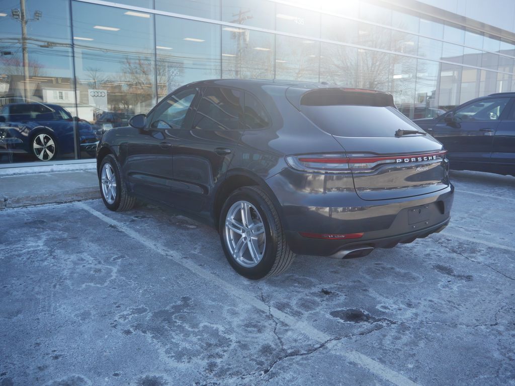 Thumbnail: 2020 Porsche Macan - 3