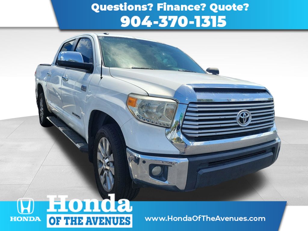 Super White 2017 Toyota Tundra Pickup Truck 4X2 6-Speed Automatic Overdrive