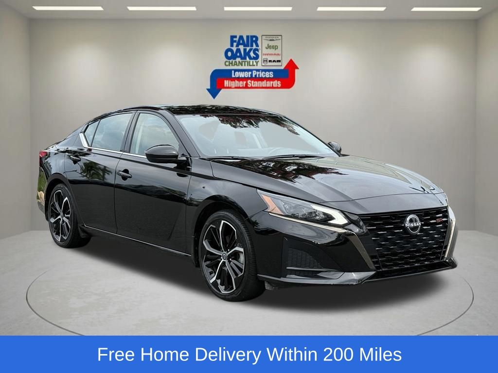 2023 Nissan Altima 2.5 SR FWD