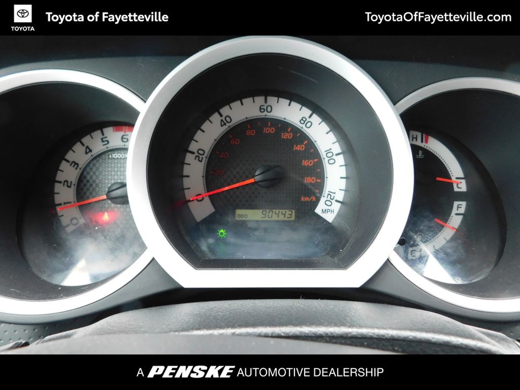 Thumbnail: 2015 Toyota Tacoma - 11