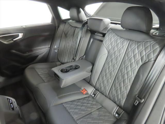 Thumbnail: 2025 Audi S5 - 32