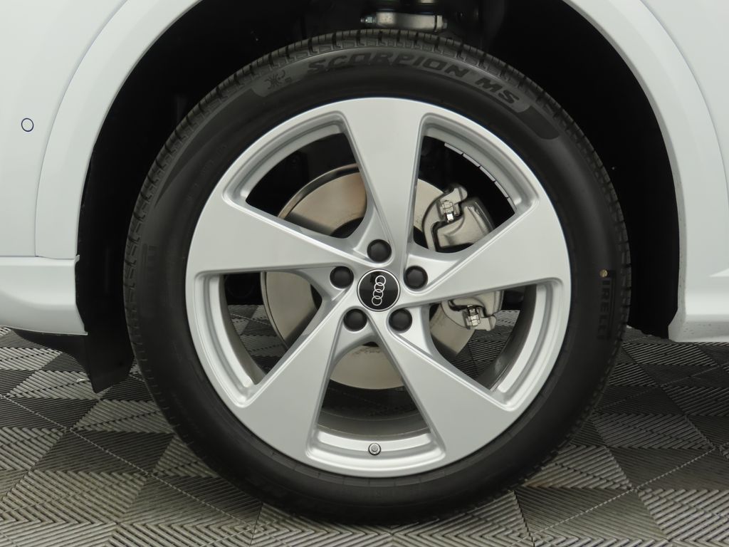 2025 Audi Q5 Premium 32