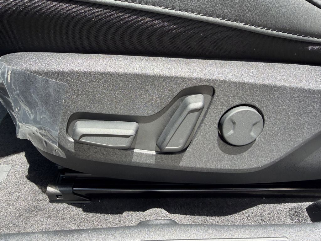 new 2026 Kia EV6 car, priced at $37,393