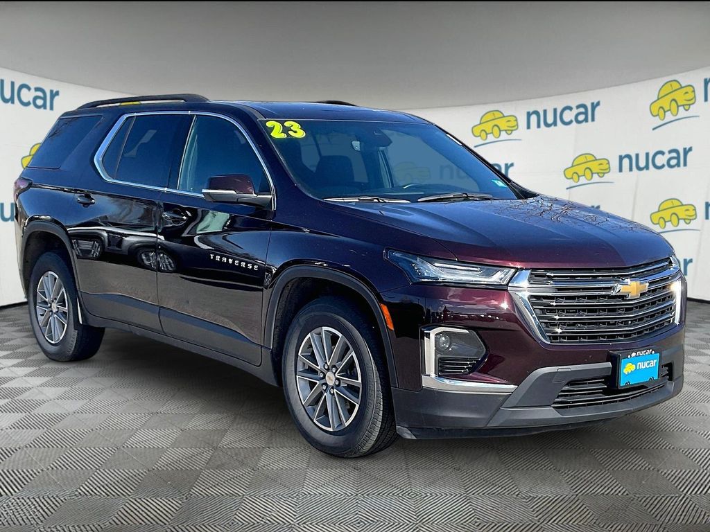 2023 Chevrolet Traverse LT Cloth AWD