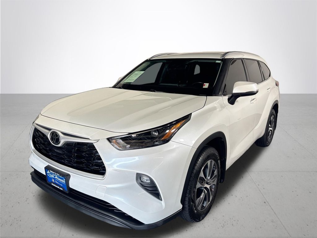 2022 Toyota Highlander XLE