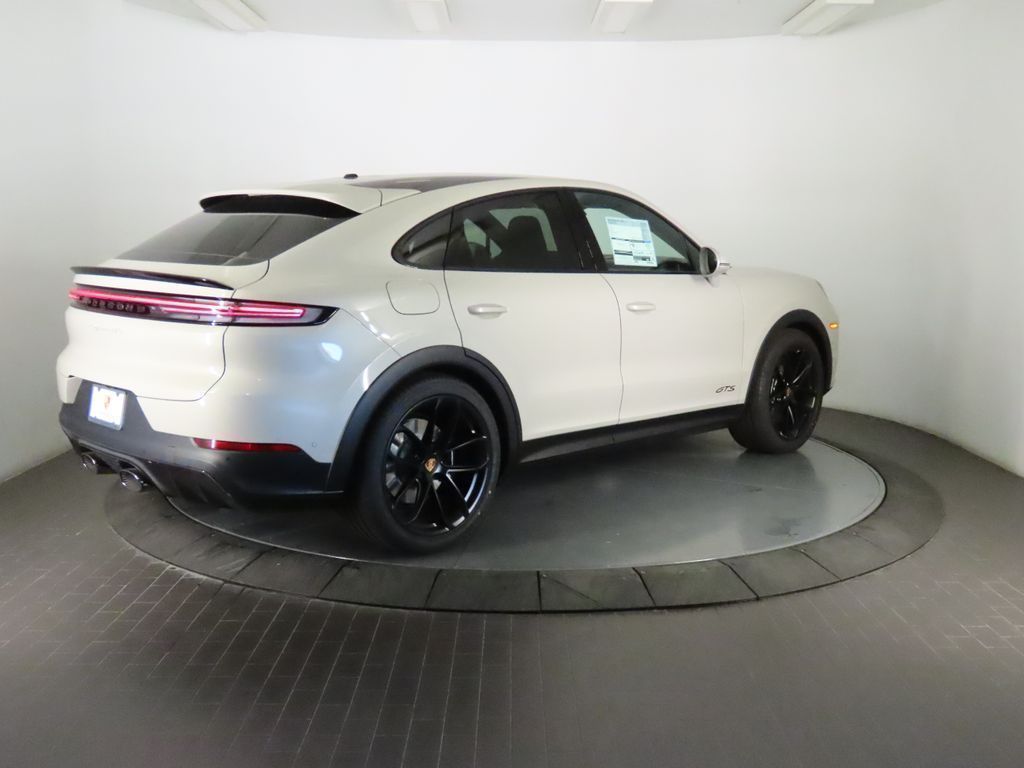 Thumbnail: 2026 Porsche  - 7