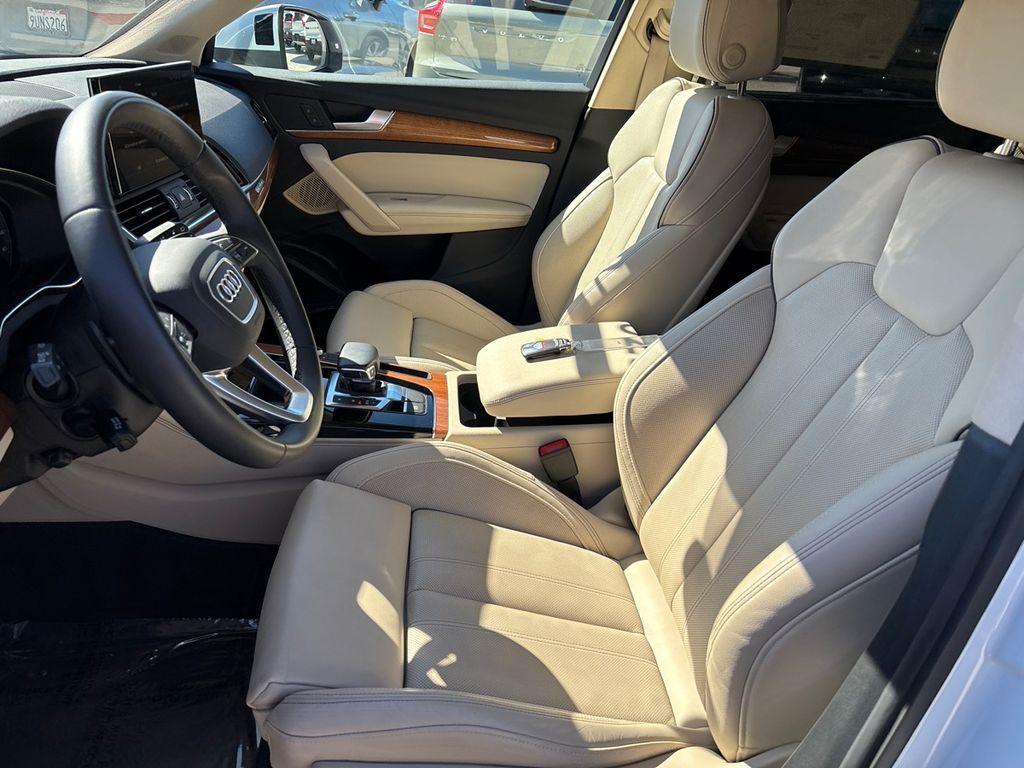 Used 2023 White Audi 55 Premium image 9