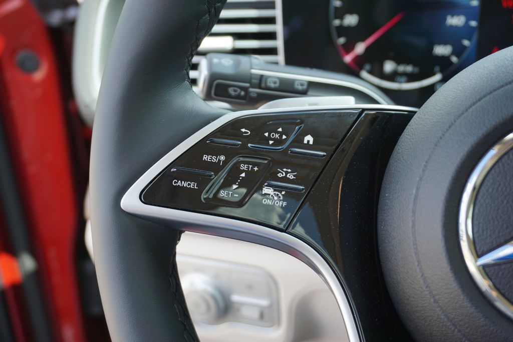 2025 Mercedes-Benz GLS 450 4MATIC 24