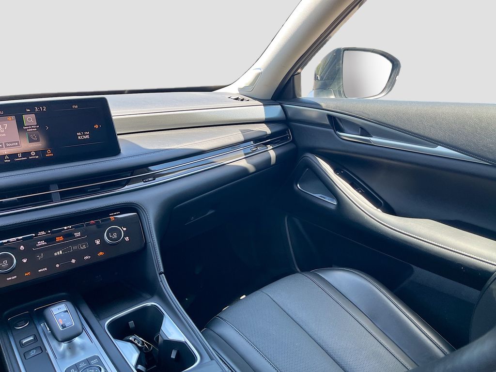 Used 2025 Gray INFINITI LUXE image 24