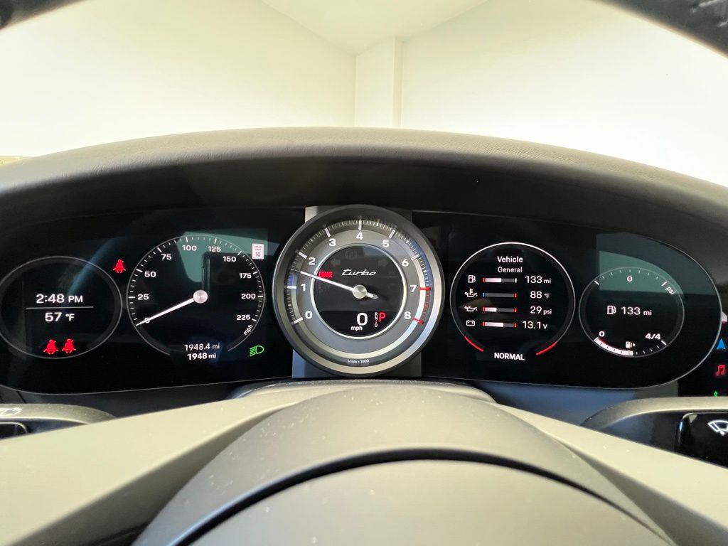 Thumbnail: 2024 Porsche 911 - 10