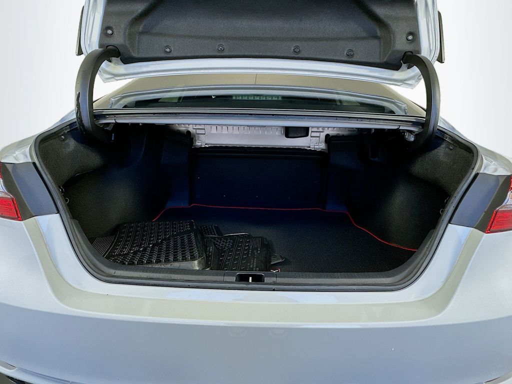 Thumbnail: 2021 Toyota Camry - 24