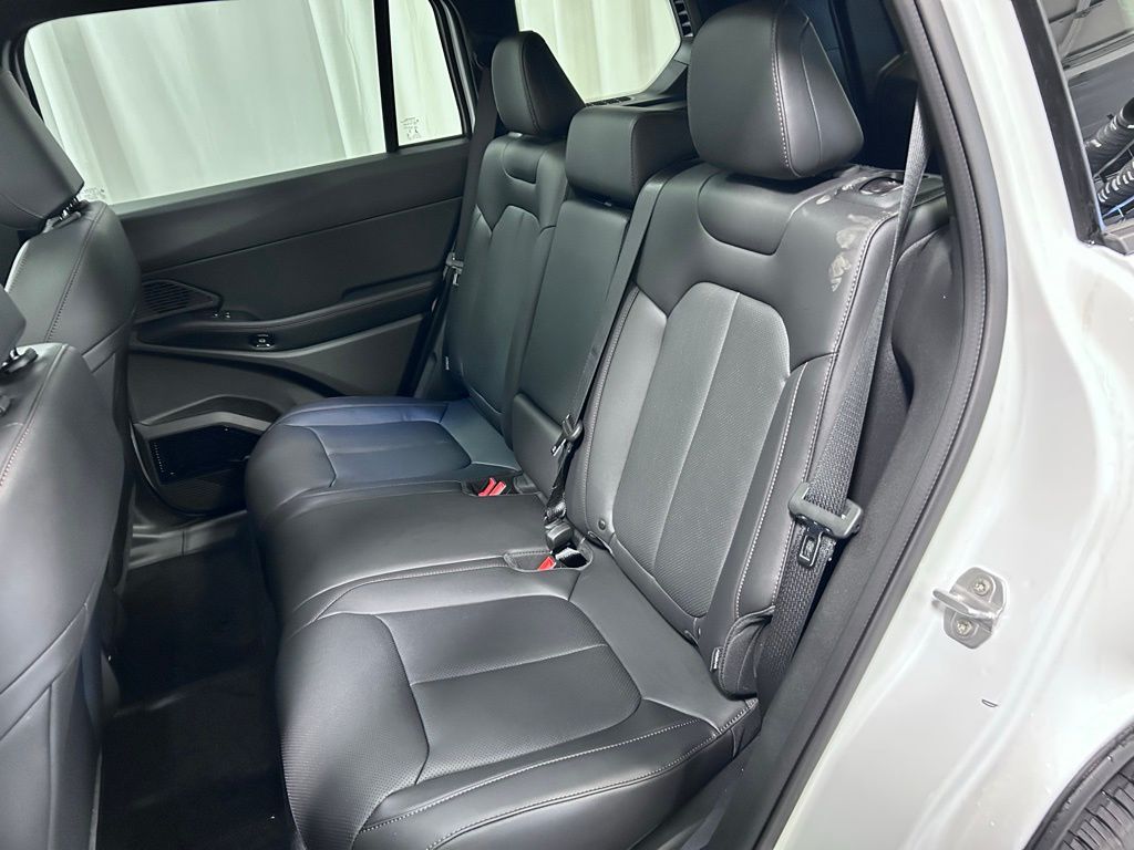 new 2026 Jeep Cherokee car, priced at $44,580