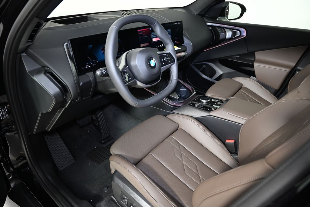 Thumbnail: 2026 BMW X3 - 15