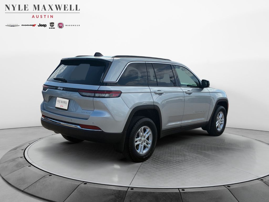 New Car 2025 Jeep Grand Cherokee  Laredo For Sale Under $35,000 In Austin, Texas