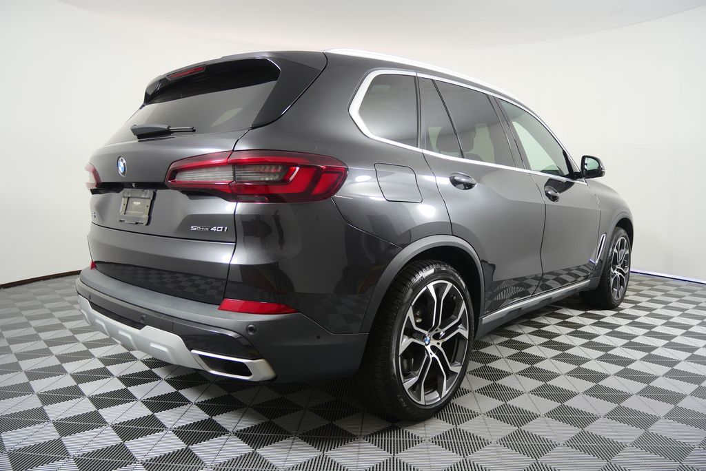 Thumbnail: 2021 BMW X5 - 3
