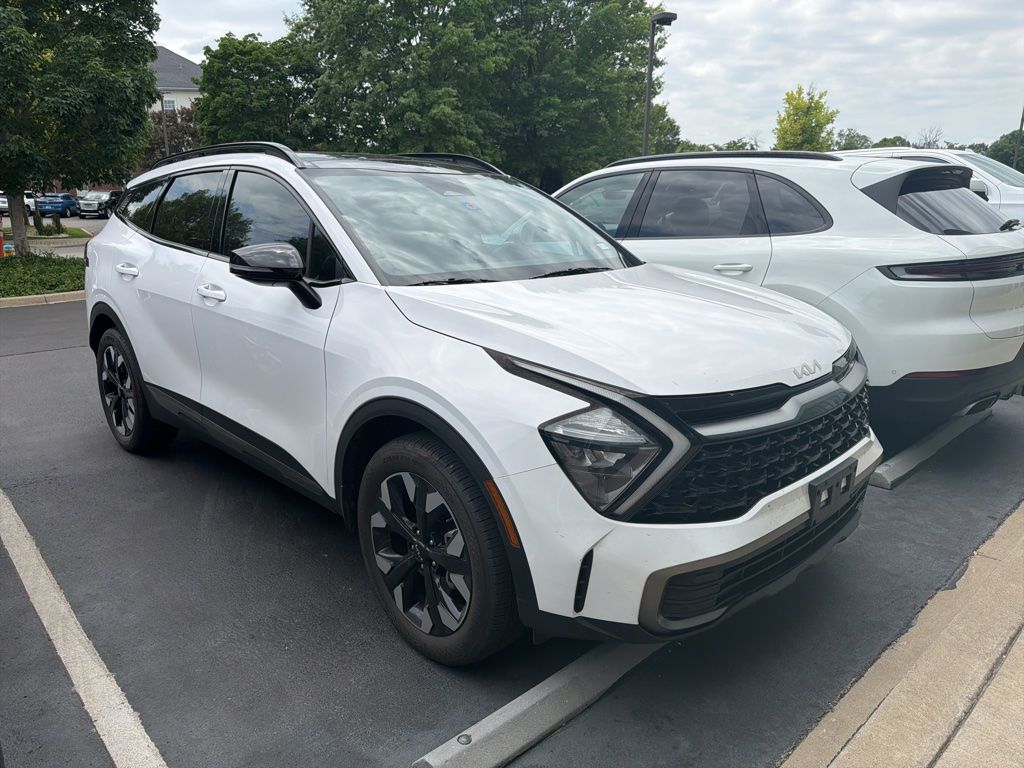 Used 2023 White Kia X-Line image 4