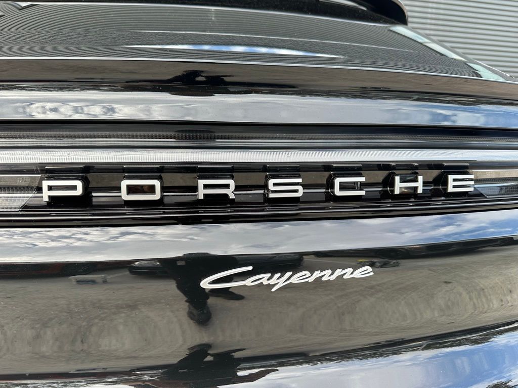 Thumbnail: 2025 Porsche  - 11
