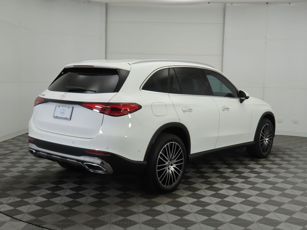 2025 Mercedes-Benz GLC 300 5
