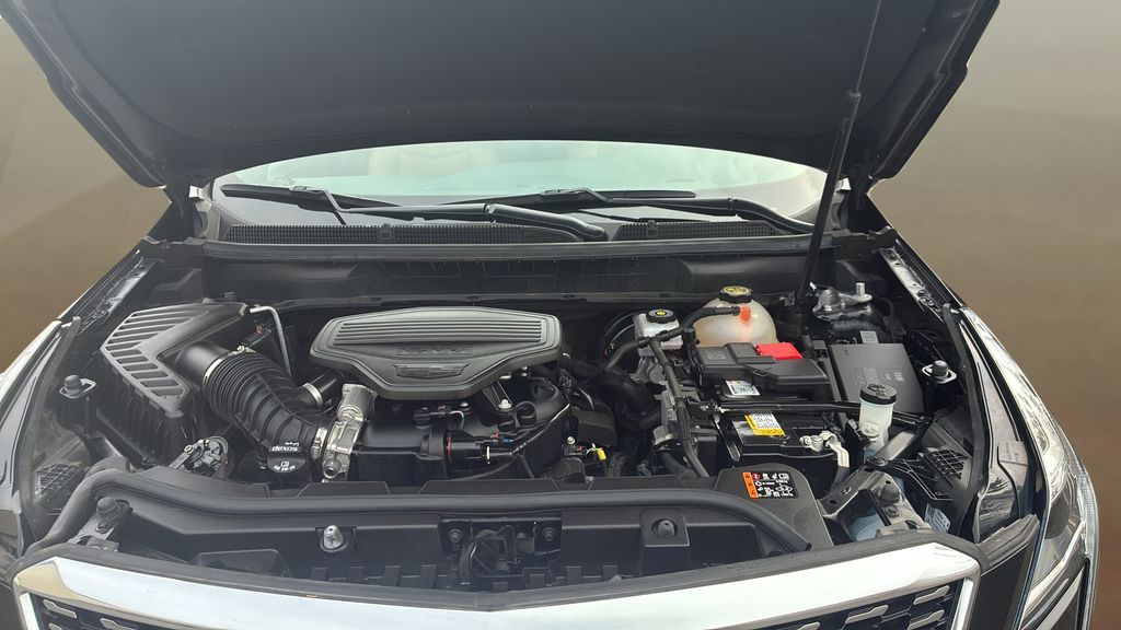 used 2023 Cadillac XT5 car, priced at $31,000