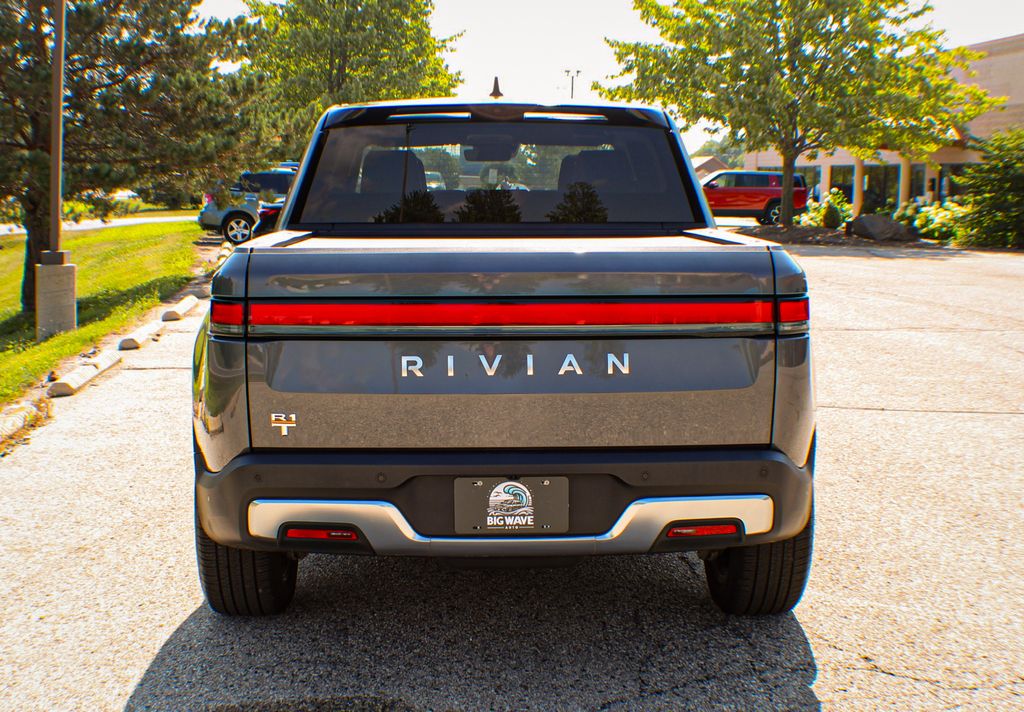 Exterior 5