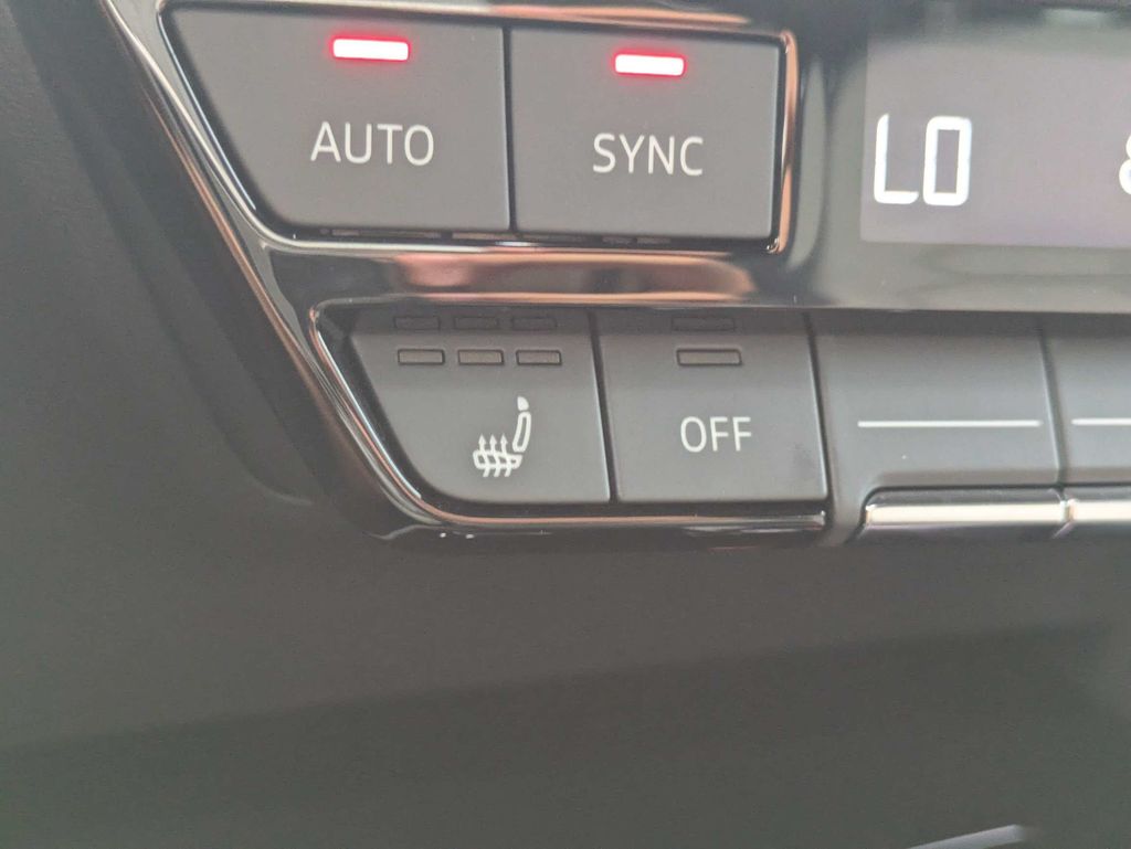 2025 Audi Q4 e-tron Prestige 55 quattro