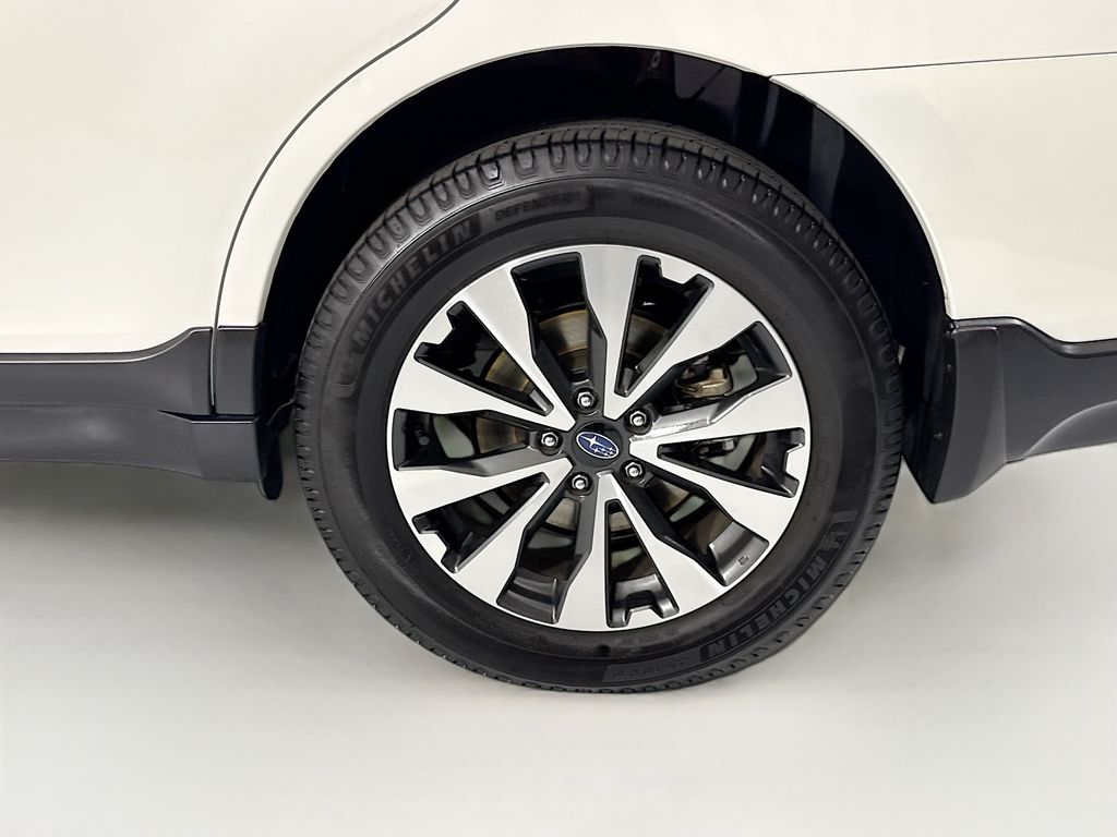 Thumbnail: 2017 Subaru Outback - 31