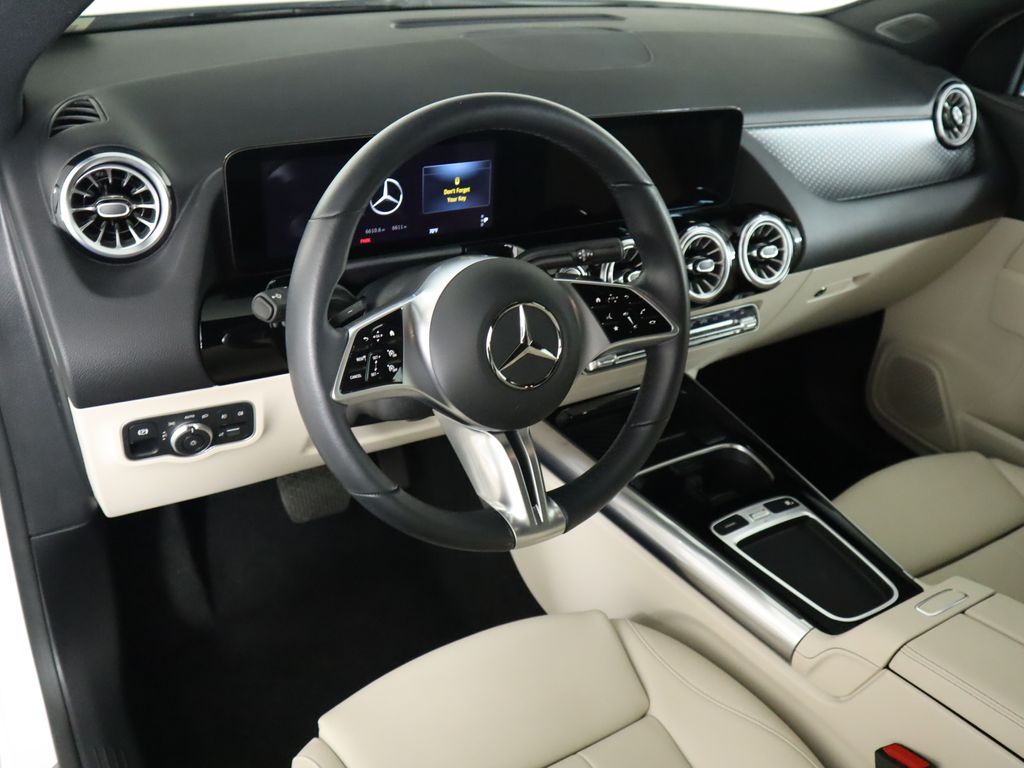 2024 Mercedes-Benz GLA 250 9