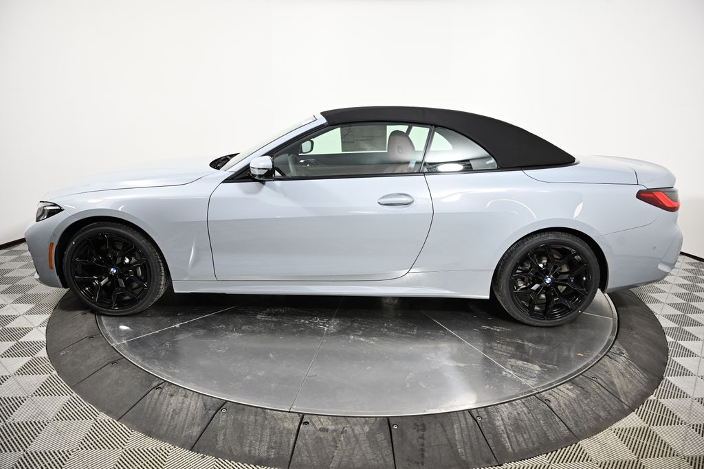 Thumbnail: 2026 BMW 4 Series - 3