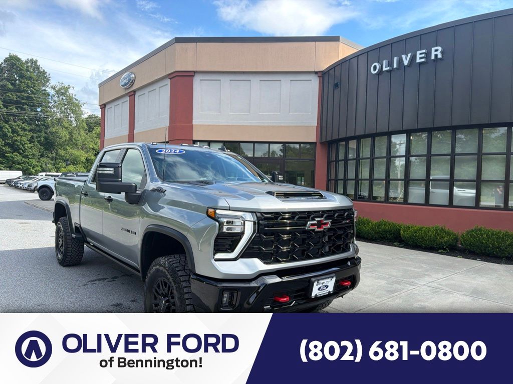 Sterling Gray Metallic 2024 Chevrolet Silverado 2500HD Pickup Truck Four-Wheel Drive Automatic