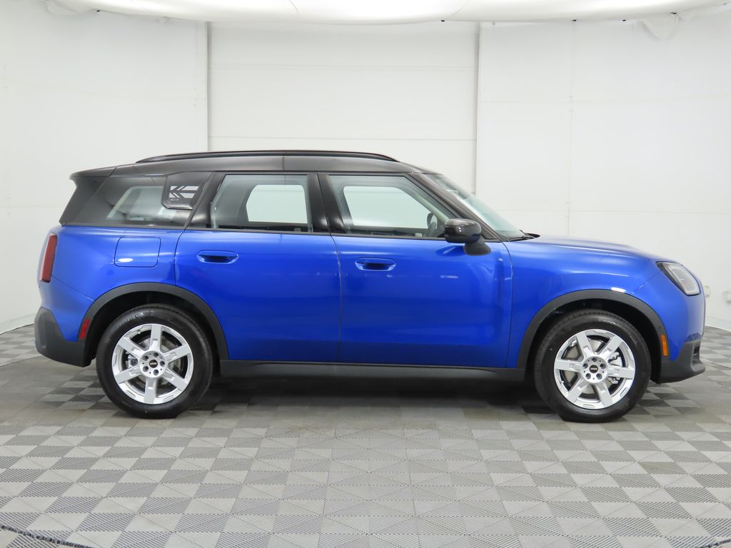 2025 MINI Cooper Countryman Base 4