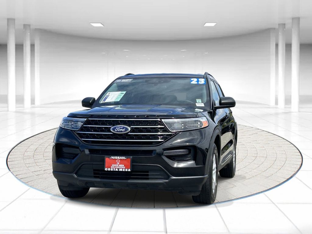 View vehicle photo 6