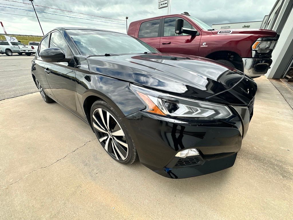 2020 Nissan Altima 2.5 SR FWD