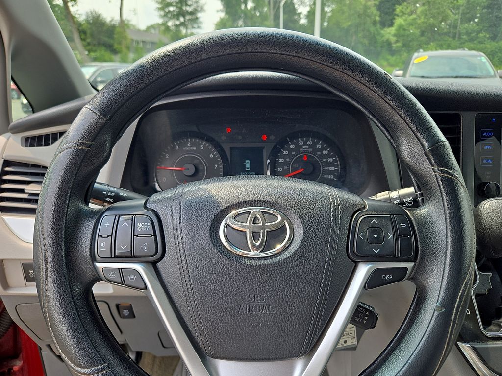 2017 Toyota Sienna
