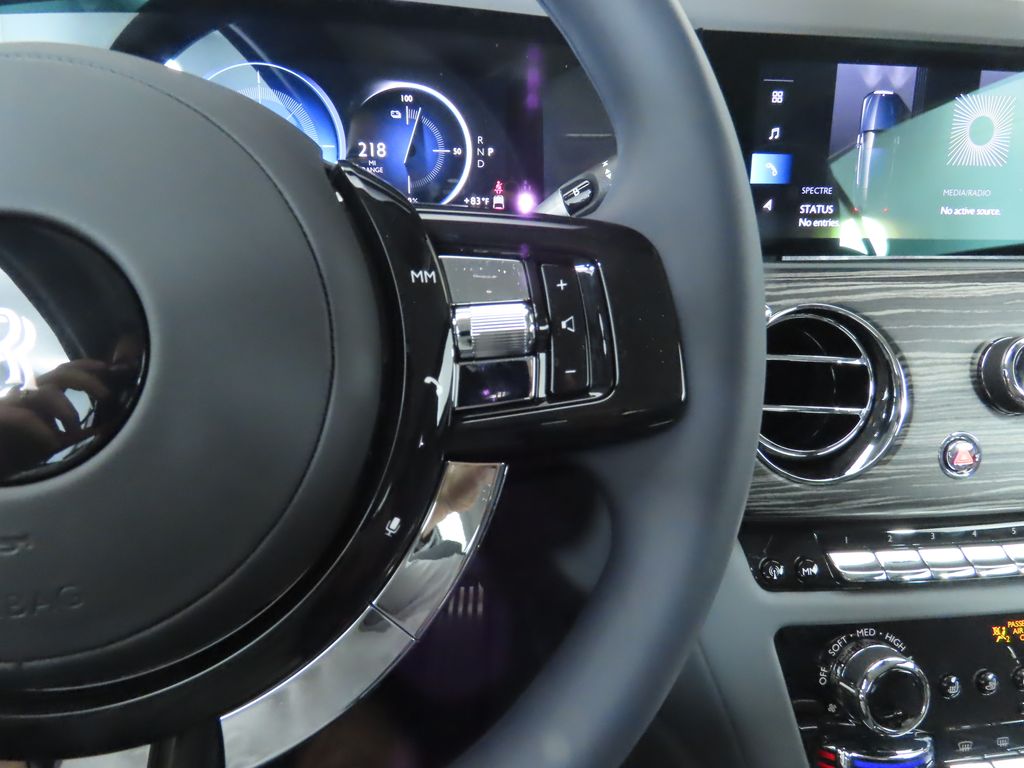 Thumbnail: 2026 Rolls-Royce Spectre - 12