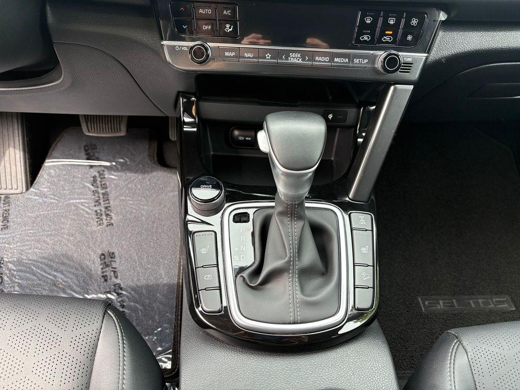 2024 Kia Seltos SX