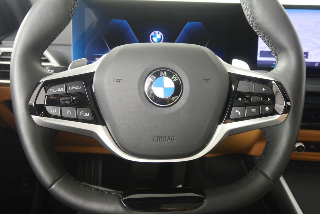 Thumbnail: 2025 BMW 3 Series - 18