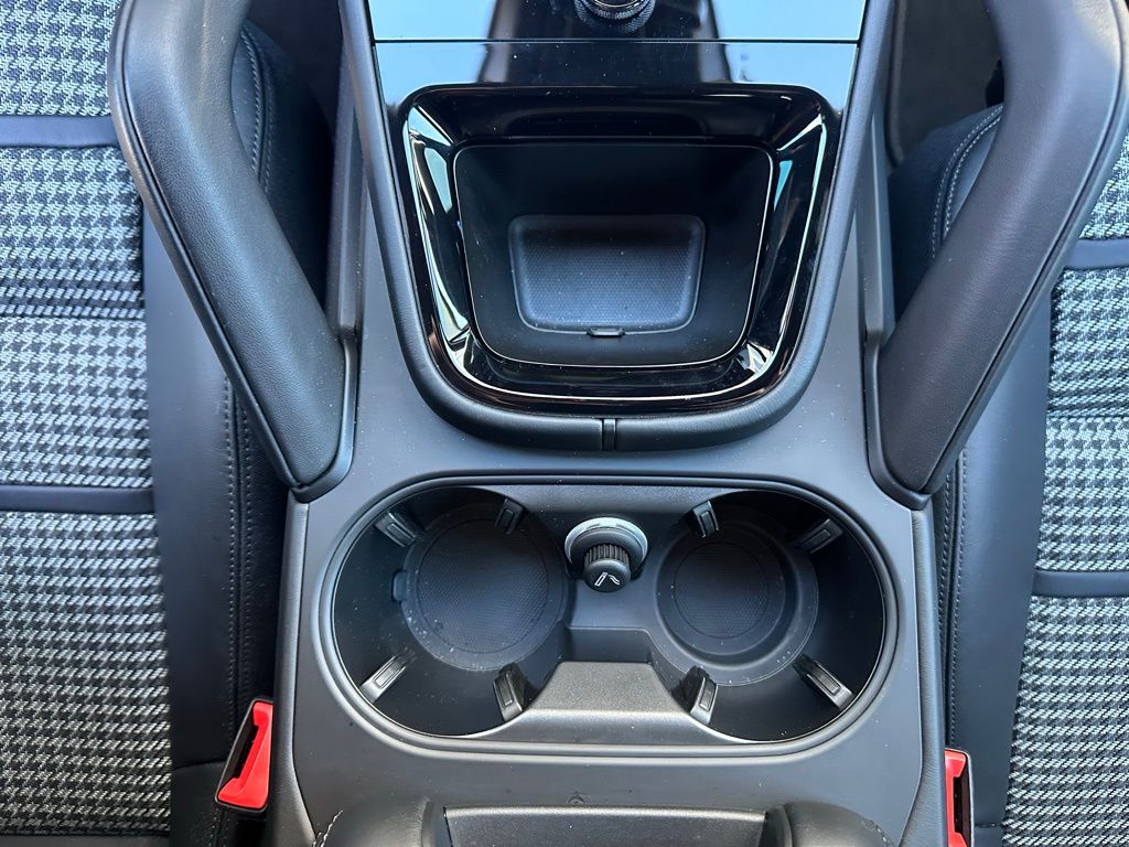 Thumbnail: 2025 Porsche  - 28