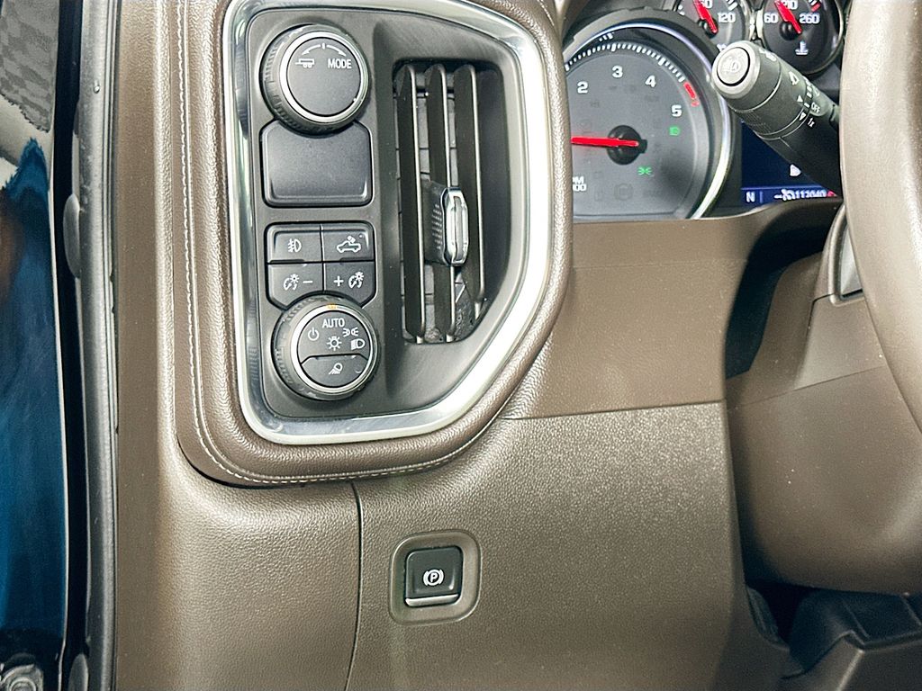 Thumbnail: 2020 Chevrolet Silverado 2500 - 10