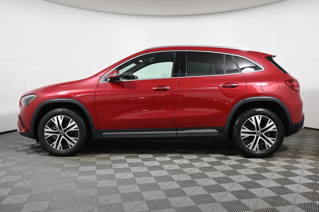 Thumbnail: 2025 Mercedes-Benz GLA - 2