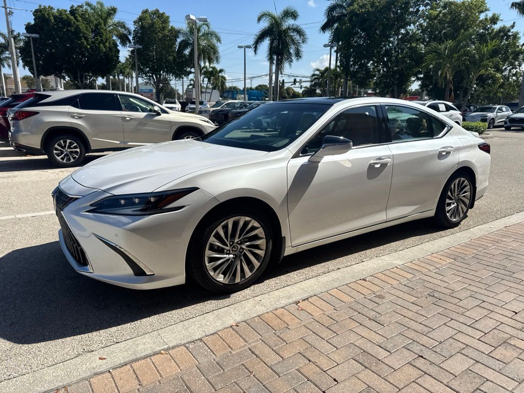 Certified Used 2022 White Lexus 350 Ultra Luxury image 11