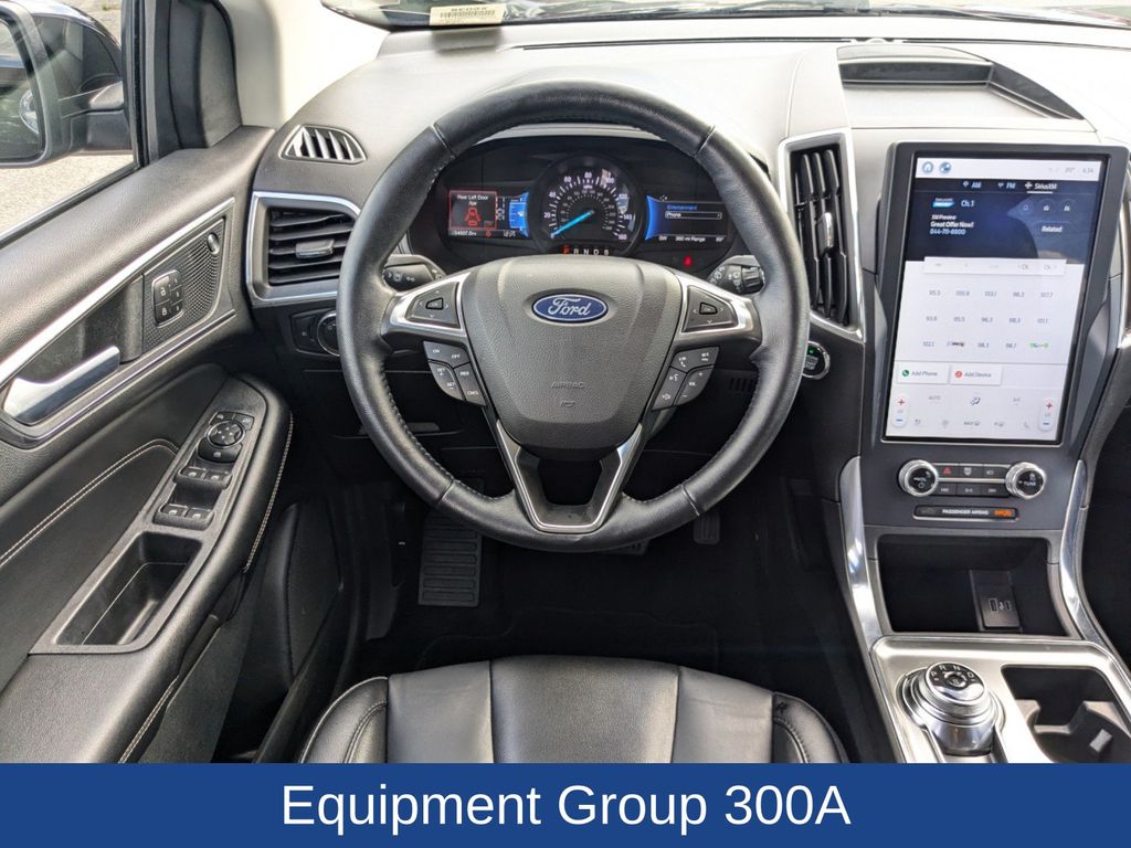 2022 Ford Edge Titanium