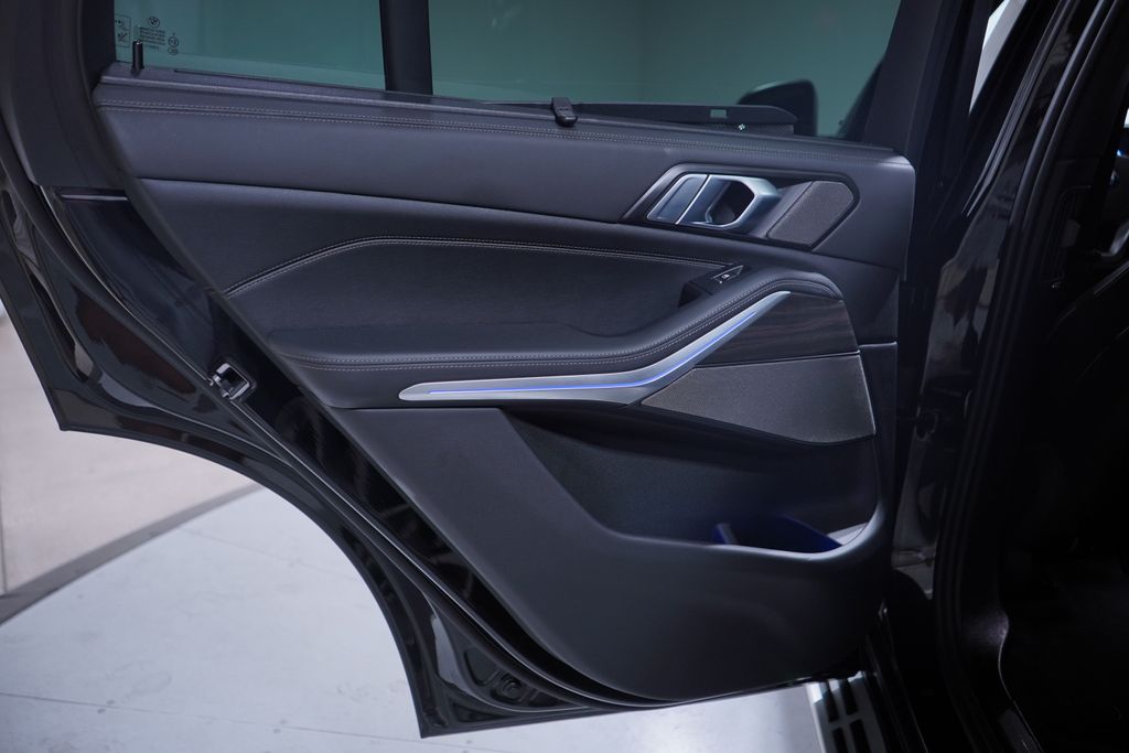 Thumbnail: 2024 BMW X5 - 15