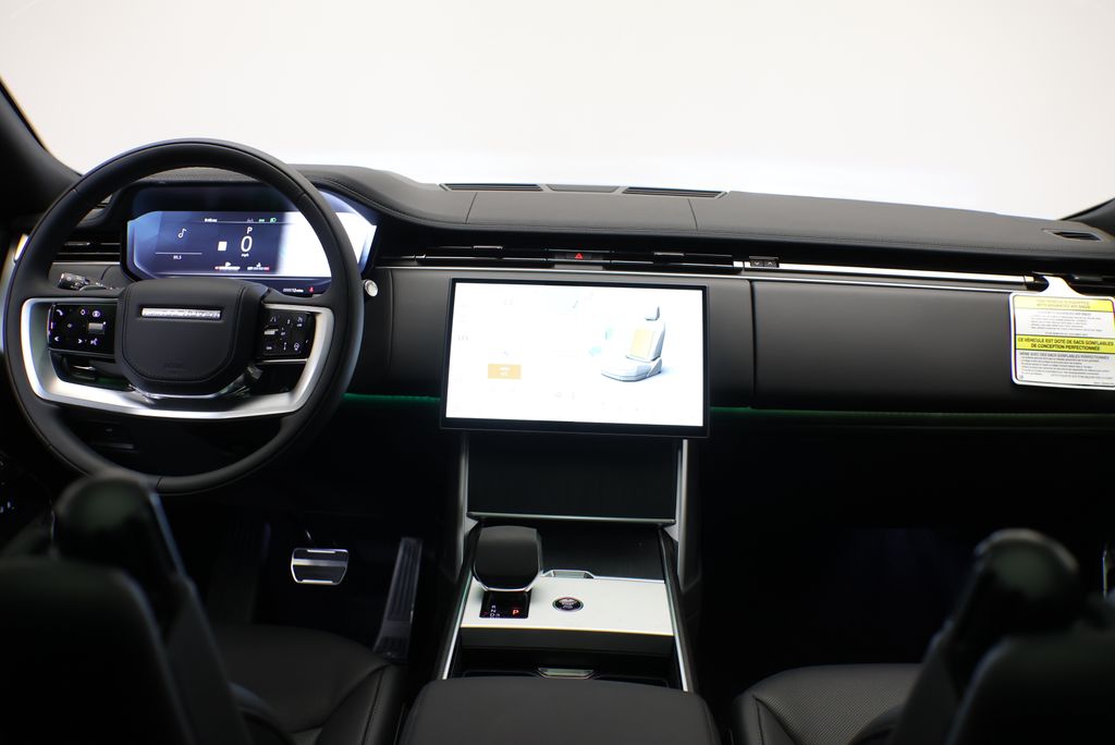 Thumbnail: 2026 Land Rover Range Rover - 15