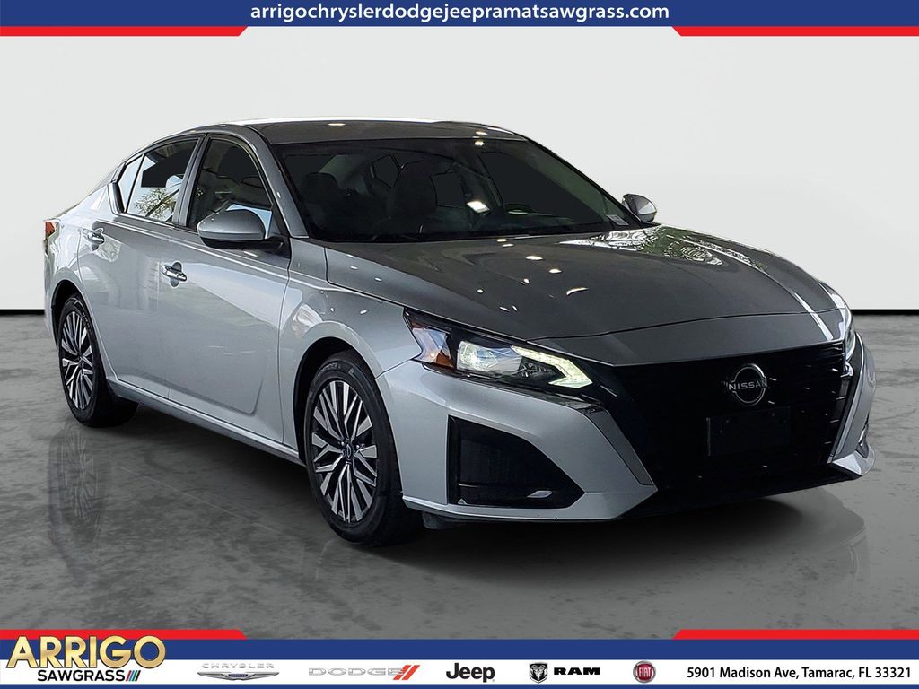 2023 Nissan Altima 2.5 SV