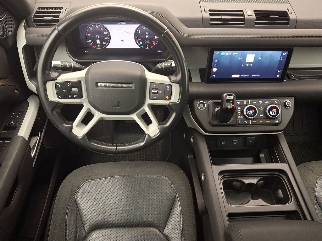 Thumbnail: 2020 Land Rover Defender - 10