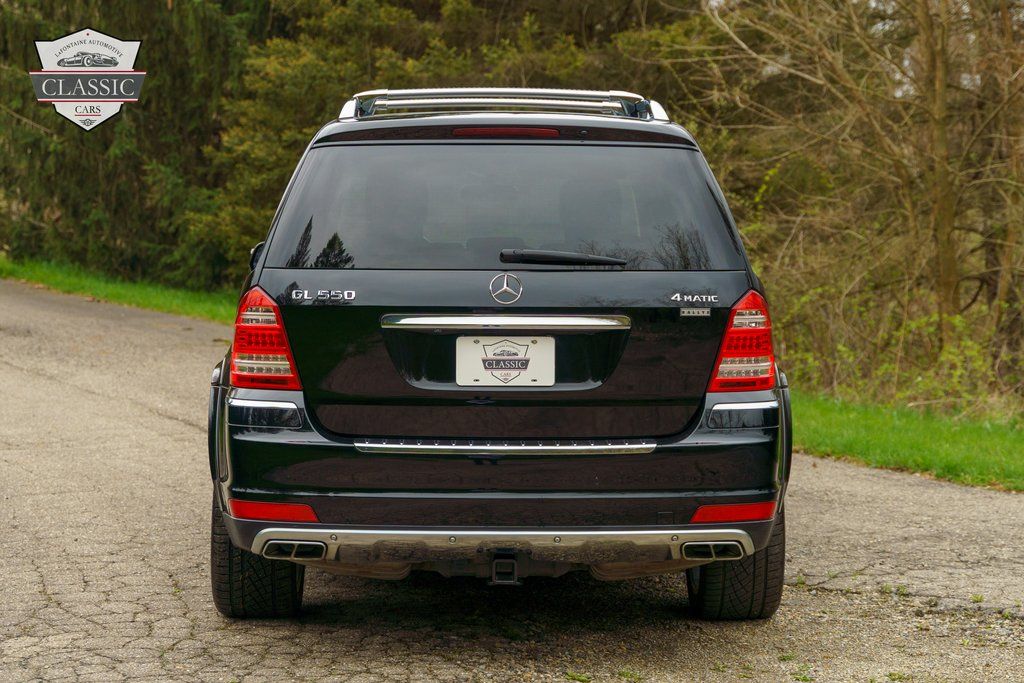 2010 Mercedes-Benz GL-Class GL 550 17