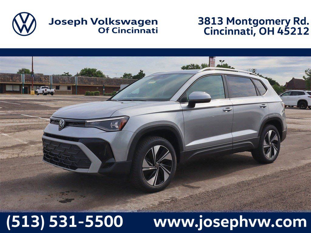 2025 Volkswagen Taos SE 4Motion
