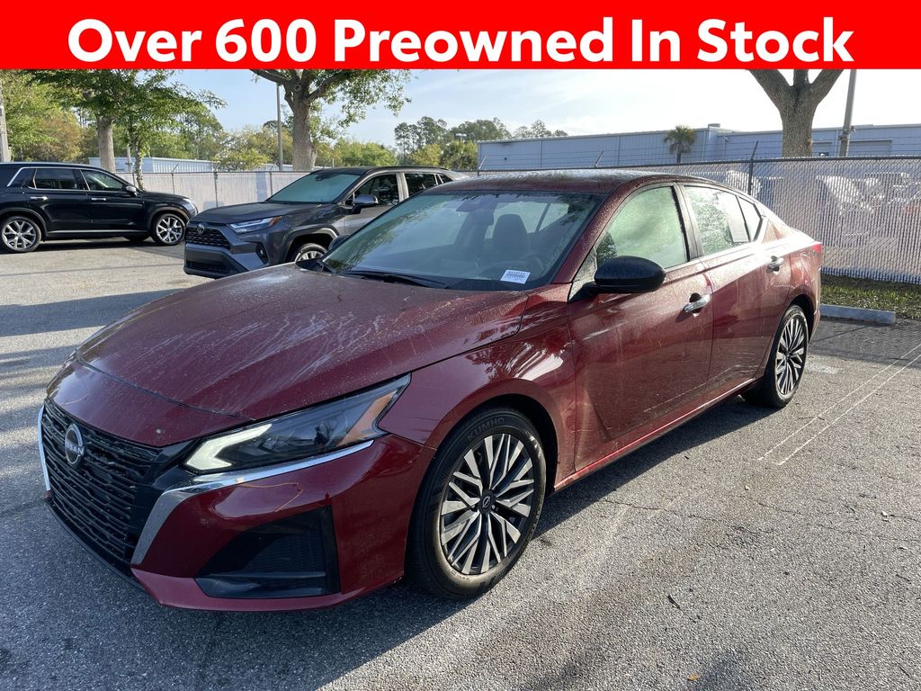 2025 Nissan Altima SV