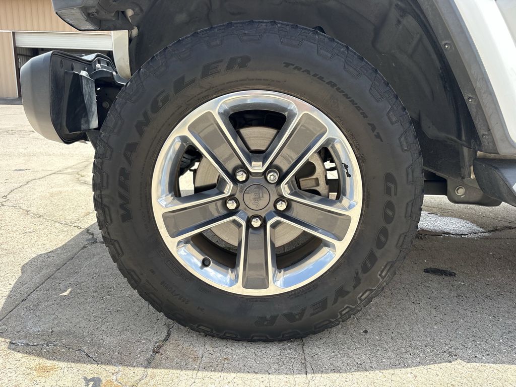 2018 Jeep Wrangler Unlimited Sahara White at Emmons Autoplex