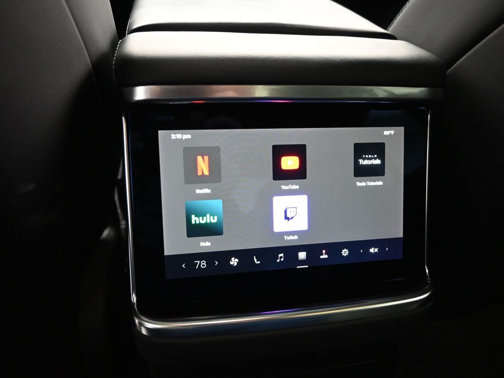 2022 Tesla Model X Plaid